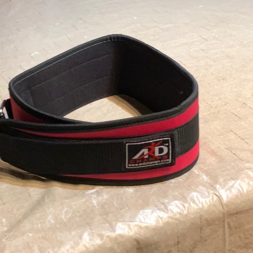 Women’s weightlifting belt size small